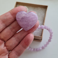 Load image into Gallery viewer, Kunzite Bracelet and Heart Boxset