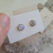 Load image into Gallery viewer, Moonstone Stud Ear-ring