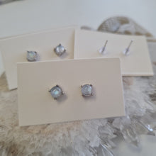 Load image into Gallery viewer, Moonstone Stud Ear-ring - Round