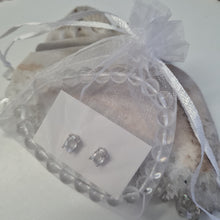 Load image into Gallery viewer, Clear Quartz Bracelet and Stud Ear-ring Set