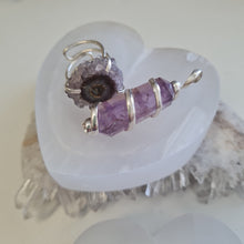 Load image into Gallery viewer, Selenite Heart Bowl