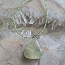 Load image into Gallery viewer, Prehnite Teardrop Bead Necklace