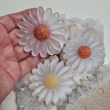 Load image into Gallery viewer, Selenite Daisies