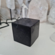Load image into Gallery viewer, Shungite Cube - Polished