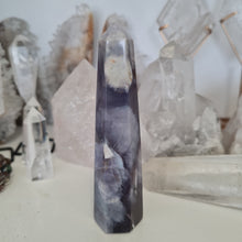 Load image into Gallery viewer, Purple Chalcedony Tower