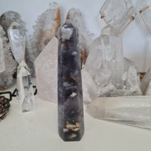 Load image into Gallery viewer, Purple Chalcedony Tower