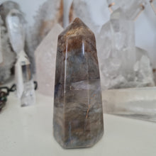Load image into Gallery viewer, Purple Chalcedony Tower