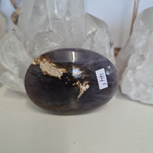 Load image into Gallery viewer, Purple Chalcedony Palmstone
