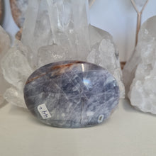 Load image into Gallery viewer, Purple Chalcedony Palmstone