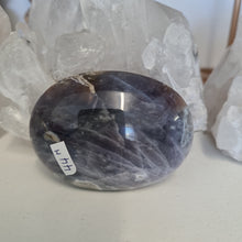 Load image into Gallery viewer, Purple Chalcedony Palmstone