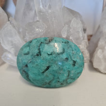 Load image into Gallery viewer, Amazonite and Smoky Quartz Palmstone