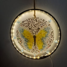 Load image into Gallery viewer, Crystal Chip Butterfly Light