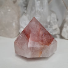 Load image into Gallery viewer, Fire Quartz Faceted Diamond