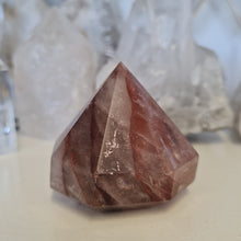 Load image into Gallery viewer, Fire Quartz Faceted Diamond