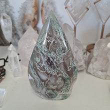 Load image into Gallery viewer, Moss Agate Flame