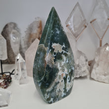 Load image into Gallery viewer, Moss Agate Flame
