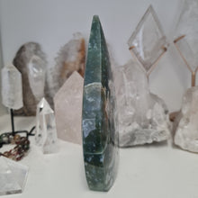 Load image into Gallery viewer, Moss Agate Flame