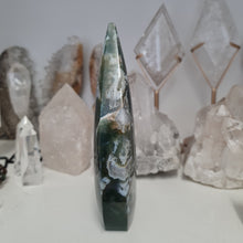 Load image into Gallery viewer, Moss Agate Flame