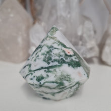 Load image into Gallery viewer, Moss Agate Faceted Diamond