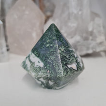 Load image into Gallery viewer, Moss Agate Faceted Diamond