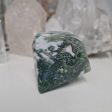 Load image into Gallery viewer, Moss Agate Faceted Diamond
