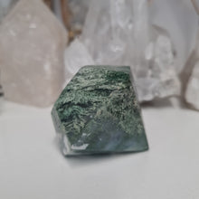 Load image into Gallery viewer, Moss Agate Faceted Diamond
