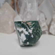 Load image into Gallery viewer, Moss Agate Faceted Diamond