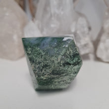 Load image into Gallery viewer, Moss Agate Faceted Diamond