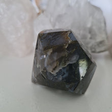 Load image into Gallery viewer, Moss Agate Faceted Diamond