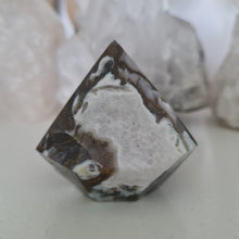 Load image into Gallery viewer, Moss Agate Faceted Diamond
