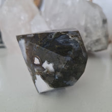 Load image into Gallery viewer, Moss Agate Faceted Diamond