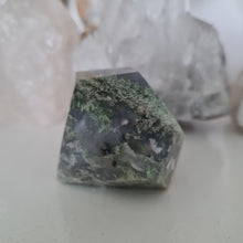 Load image into Gallery viewer, Moss Agate Faceted Diamond