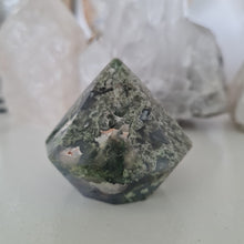 Load image into Gallery viewer, Moss Agate Faceted Diamond