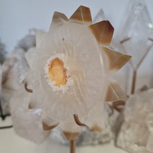 Load image into Gallery viewer, Druzy Agate Sun on Stand