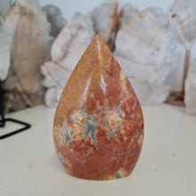 Load image into Gallery viewer, Maligano Jasper Flame