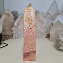 Load image into Gallery viewer, Pink Crazy Lace Agate Tower