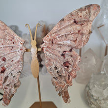 Load image into Gallery viewer, Pink Lace Agate Butterfly Wings