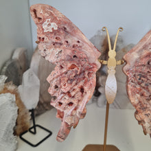 Load image into Gallery viewer, Pink Lace Agate Butterfly Wings
