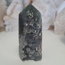 Load image into Gallery viewer, Grape Agate Tower