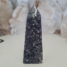 Load image into Gallery viewer, Grape Agate Tower