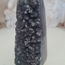 Load image into Gallery viewer, Grape Agate Tower