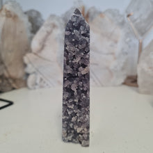Load image into Gallery viewer, Grape Agate Tower
