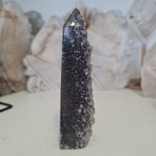 Load image into Gallery viewer, Grape Agate Tower