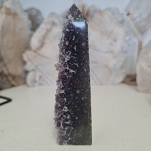 Load image into Gallery viewer, Grape Agate Tower