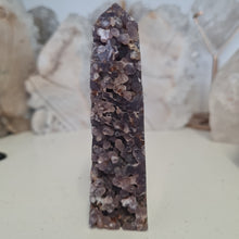 Load image into Gallery viewer, Grape Agate Tower