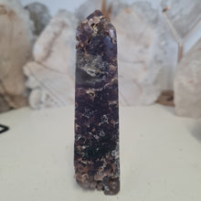 Load image into Gallery viewer, Grape Agate Tower