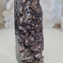 Load image into Gallery viewer, Grape Agate Tower
