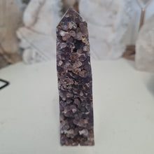 Load image into Gallery viewer, Grape Agate Tower