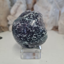 Load image into Gallery viewer, Grape Agate Sphere