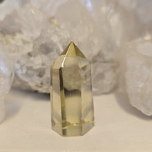 Load image into Gallery viewer, Citrine Point